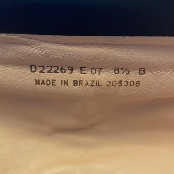 Clarks boots like new - Picture 2 of 3